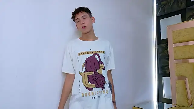 Snapshot of Noahoconor chatting on September 13, 7:35 pm Noahoconor online show from September 13, 7:35 pm