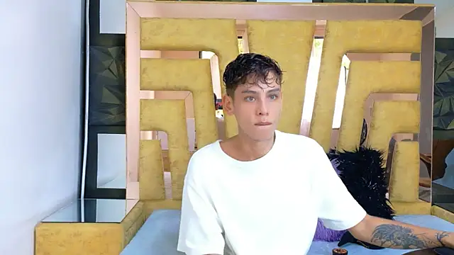 Snapshot of Noahoconor chatting on September 16, 5:03 pm Noahoconor online show from September 16, 5:03 pm