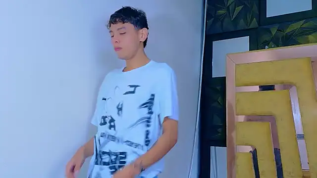 Snapshot of Noahoconor chatting on December 5, 1:52 pm Noahoconor online show from December 5, 1:52 pm