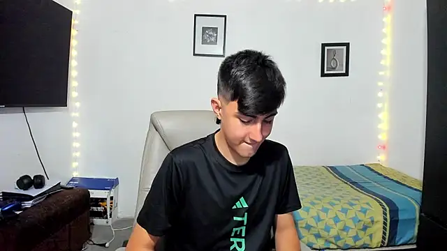 babymaik online show from October 17, 5:32 am