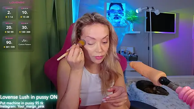 Snapshot of Margony chatting on November 10, 3:49 am Margony online show from November 10, 3:49 am