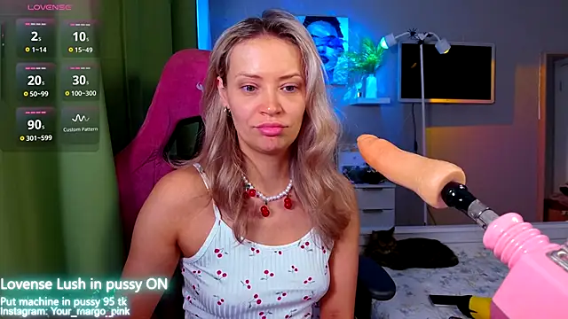 Snapshot of Margony chatting on November 30, 3:54 am Margony online show from November 30, 3:54 am