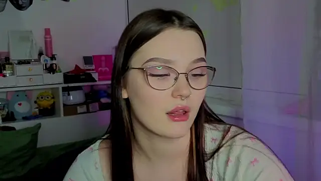 milliedoll online show from October 15, 7:14 pm