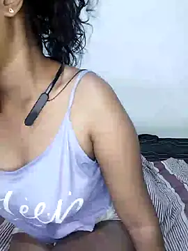 Snapshot of Ashugril_hot chatting on March 18, 10:14 am Ashugril hot online show from March 18, 10:14 am