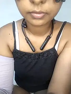 Snapshot of Ashugril_hot chatting on October 9, 6:33 am Ashugril hot online show from October 9, 6:33 am