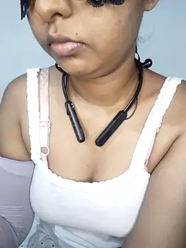 Snapshot of Ashugril_hot chatting on October 19, 5:41 am Ashugril hot online show from October 19, 5:41 am