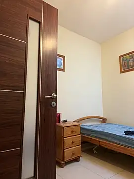 Snapshot of mikekmi21 chatting on December 17, 2:34 pm mikekmi21 online show from December 17, 2:34 pm