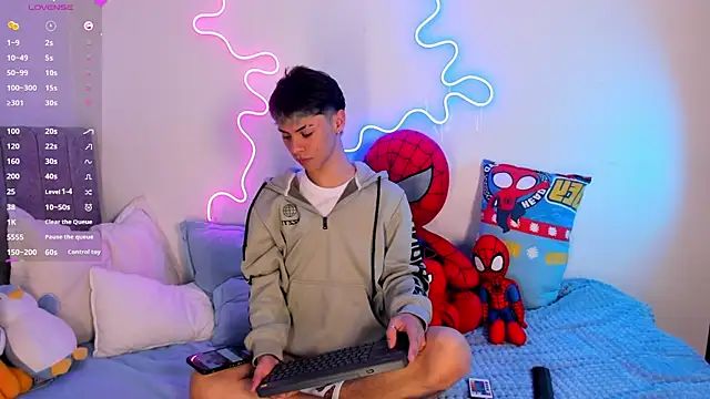 callum 77 online show from September 11, 4:12 am