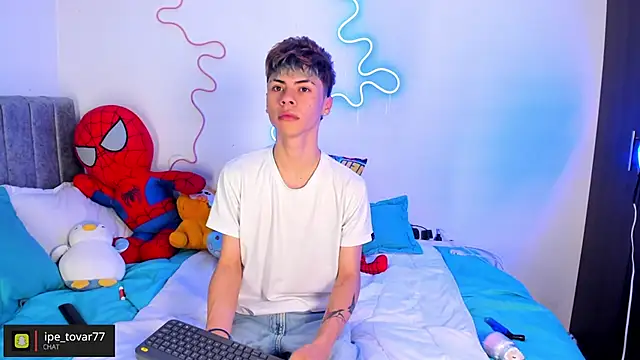 callum 77 online show from October 11, 2:11 am