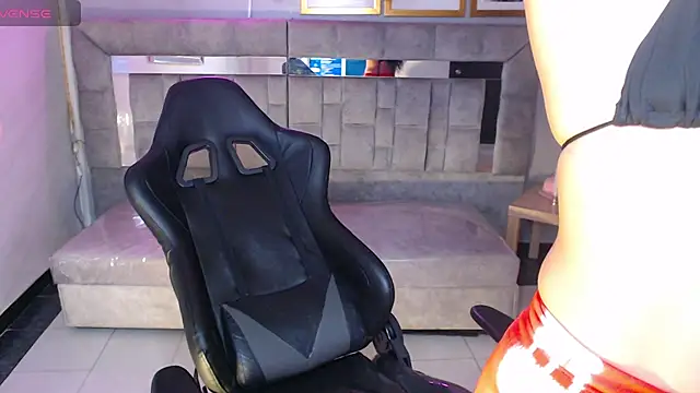 Isabella Collen v online show from November 10, 1:10 pm