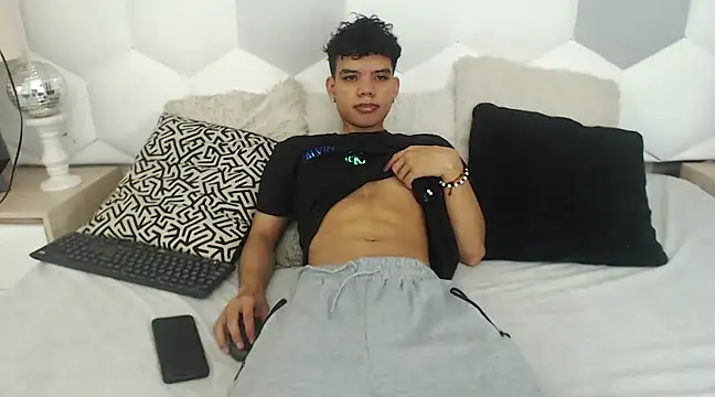 Axel Forte online show from March 6, 12:30 pm