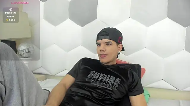 Axel Forte online show from October 17, 1:14 pm