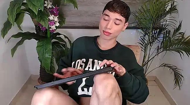 cod dolll online show from March 18, 1:53 am