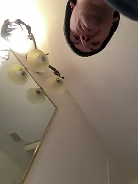 Polaroid White online show from March 11, 6:53 am