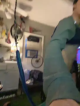 Polaroid White online show from November 21, 8:46 am