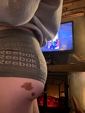 Polaroid White online show from November 28, 8:28 am