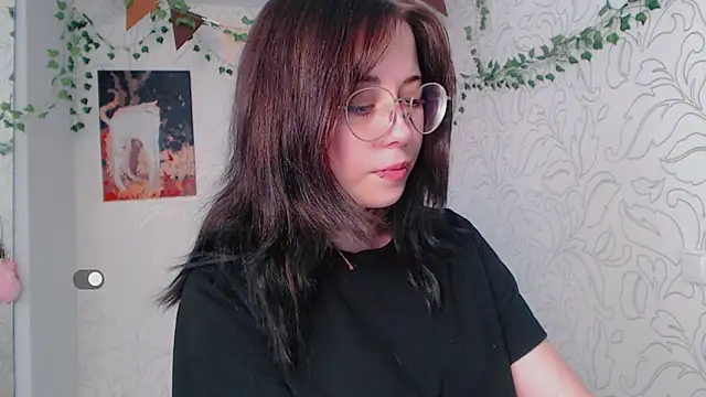  miraclecattt  online show from September 18, 5:31 am