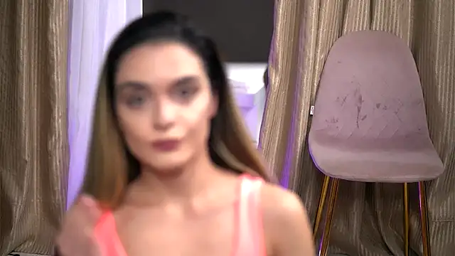 Snapshot of RobertaRosetti chatting on November 21, 11:42 am RobertaRosetti online show from November 21, 11:42 am