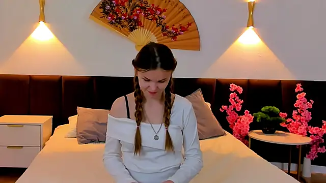 Amber Rogers online show from March 13, 6:34 pm