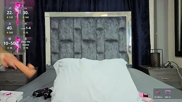 Effie cooper online show from October 1, 7:20 pm