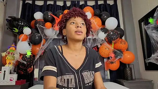 Effie cooper online show from October 22, 7:24 pm