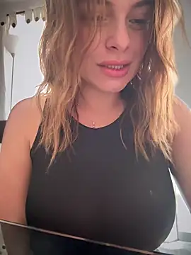 Snapshot of gynna_kimera chatting on October 16, 4:41 pm gynna kimera online show from October 16, 4:41 pm