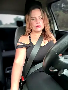 Snapshot of gynna_kimera chatting on October 17, 12:19 pm gynna kimera online show from October 17, 12:19 pm