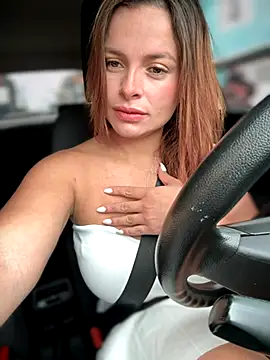 Snapshot of gynna_kimera chatting on October 27, 12:53 pm gynna kimera online show from October 27, 12:53 pm