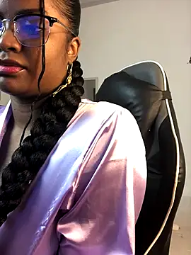 ValerieBlakee online show from September 11, 10:43 pm