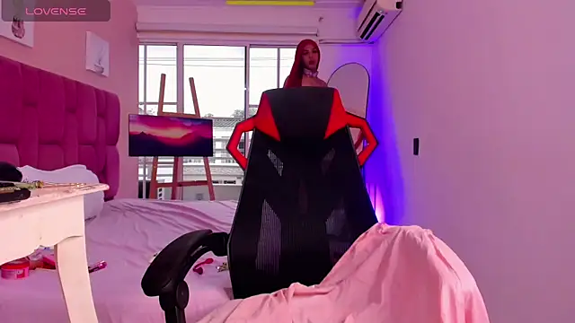 CHANELL 11INCHES online show from September 20, 8:43 pm