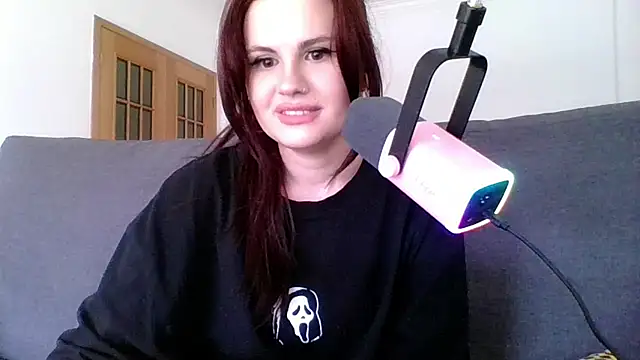 Della Ideal online show from February 28, 2:09 pm