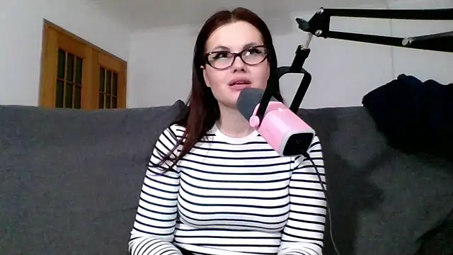 Della Ideal online show from March 16, 10:31 pm