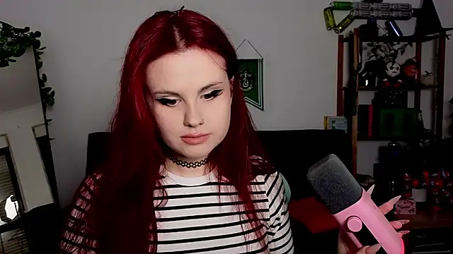 Della Ideal online show from November 24, 6:07 pm