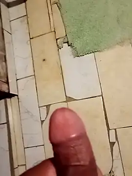 Snapshot of Safadoo2025 chatting on October 3, 9:28 am Safadoo2025 online show from October 3, 9:28 am