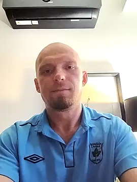 Snapshot of great_feeling chatting on September 28, 1:00 am great feeling online show from September 28, 1:00 am