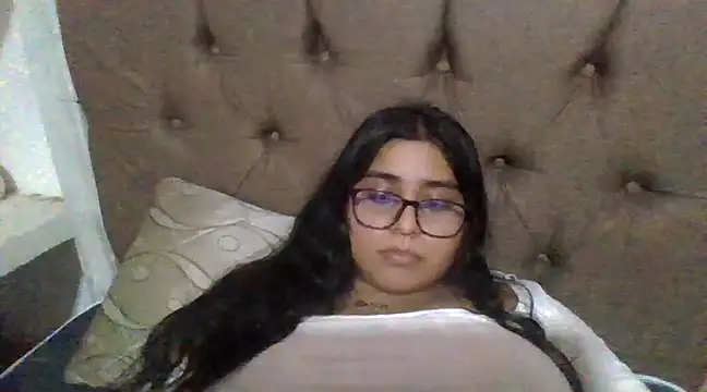 virginbrunette99 online show from March 17, 9:02 pm