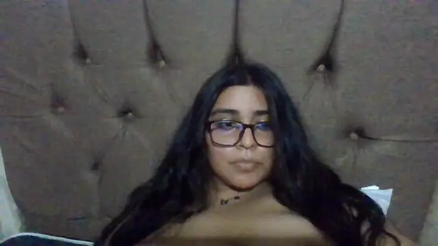 virginbrunette99 online show from March 20, 11:12 pm