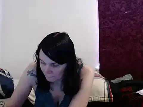 Hotmodel1984 online show from January 7, 8:10 pm