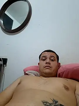 Snapshot of comcoroas chatting on February 23, 1:21 pm comcoroas online show from February 23, 1:21 pm