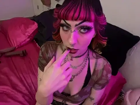 ChrryFoxx online show from November 29, 10:18 am