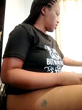 Snapshot of xMiAmor chatting on September 19, 8:05 am xMiAmor online show from September 19, 8:05 am