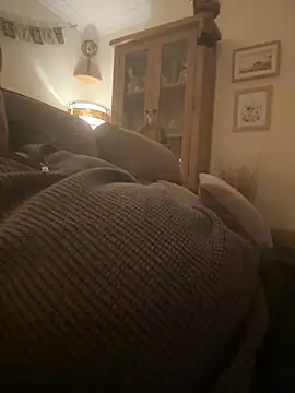 funinnorfolk online show from December 18, 11:44 pm