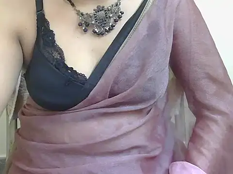 Lovely Manvi online show from October 2, 12:01 pm