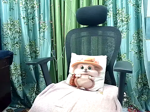 Snapshot of Lovely_Jiya chatting on November 22, 9:08 am Lovely Jiya online show from November 22, 9:08 am