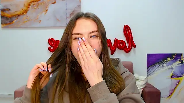 ElenaOconar online show from March 18, 12:36 pm