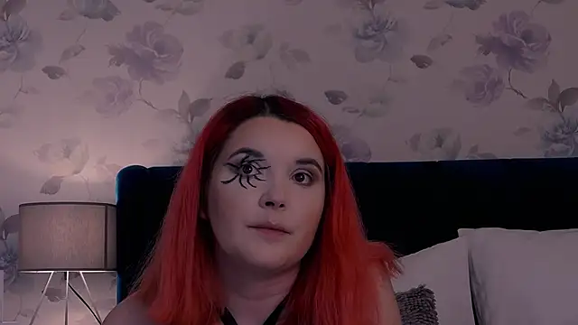 KailyKay online show from October 31, 7:04 pm