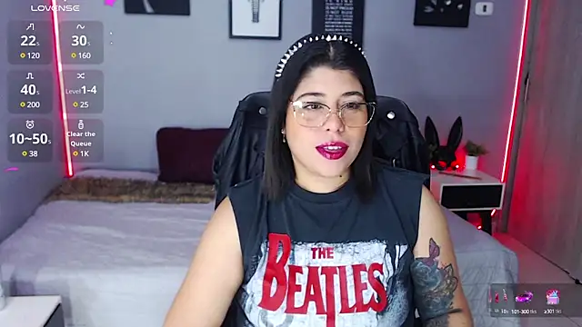 Snapshot of Veronika_metal chatting on March 5, 12:22 pm Veronika metal online show from March 5, 12:22 pm