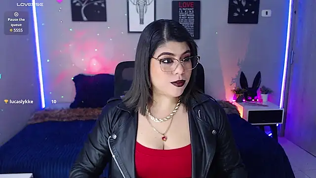 Snapshot of Veronika_metal chatting on March 13, 1:18 pm Veronika metal online show from March 13, 1:18 pm