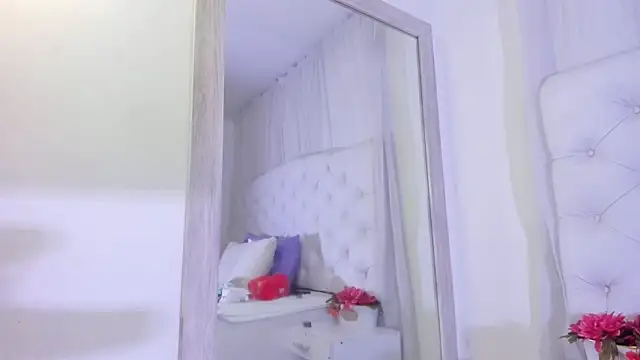 Snapshot of kamii_arias chatting on October 20, 2:28 pm kamii arias online show from October 20, 2:28 pm