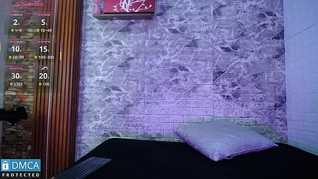 MaeveKuro online show from September 15, 3:28 am